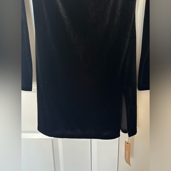 Reformation Velvet Dress - Picture 5 of 14